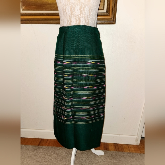 Vintage 1970's Green Woven Midi Wrap Skirt